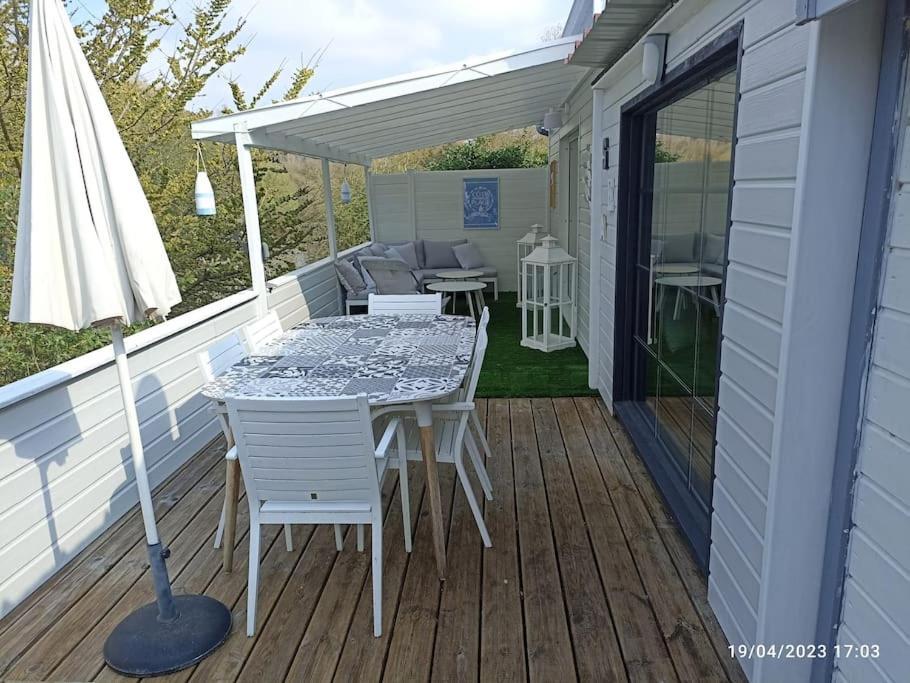 Lodge Avec Vue Sur La Riviere 라니옹 외부 사진